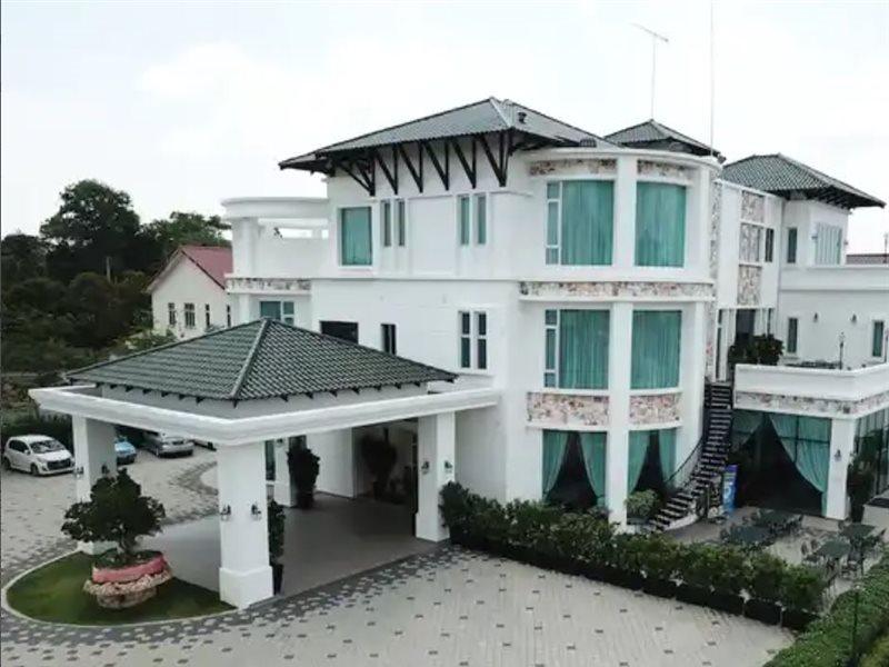 Casa Bianca Hotel Keluang Kültér fotó
