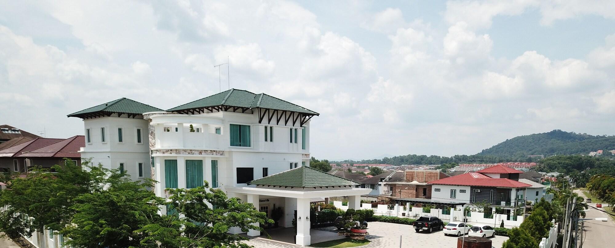 Casa Bianca Hotel Keluang Kültér fotó