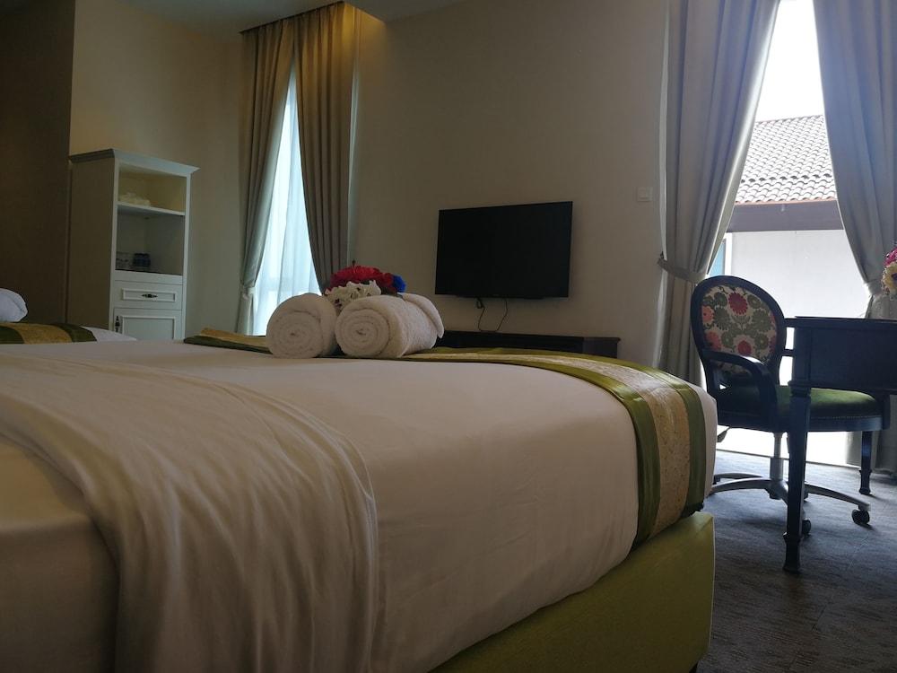 Casa Bianca Hotel Keluang Kültér fotó
