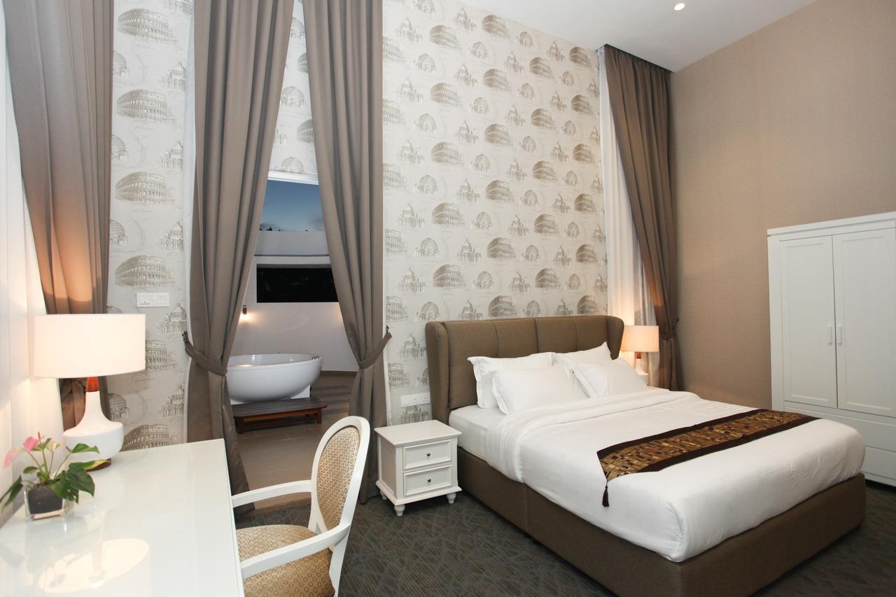 Casa Bianca Hotel Keluang Kültér fotó