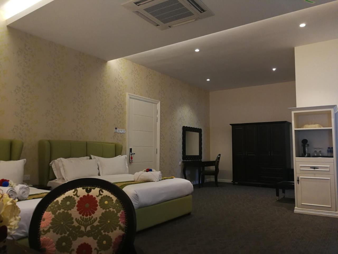 Casa Bianca Hotel Keluang Kültér fotó