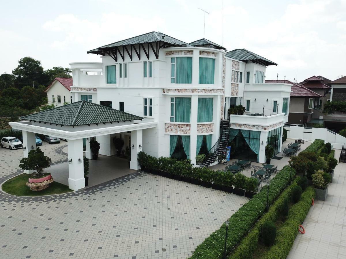 Casa Bianca Hotel Keluang Kültér fotó
